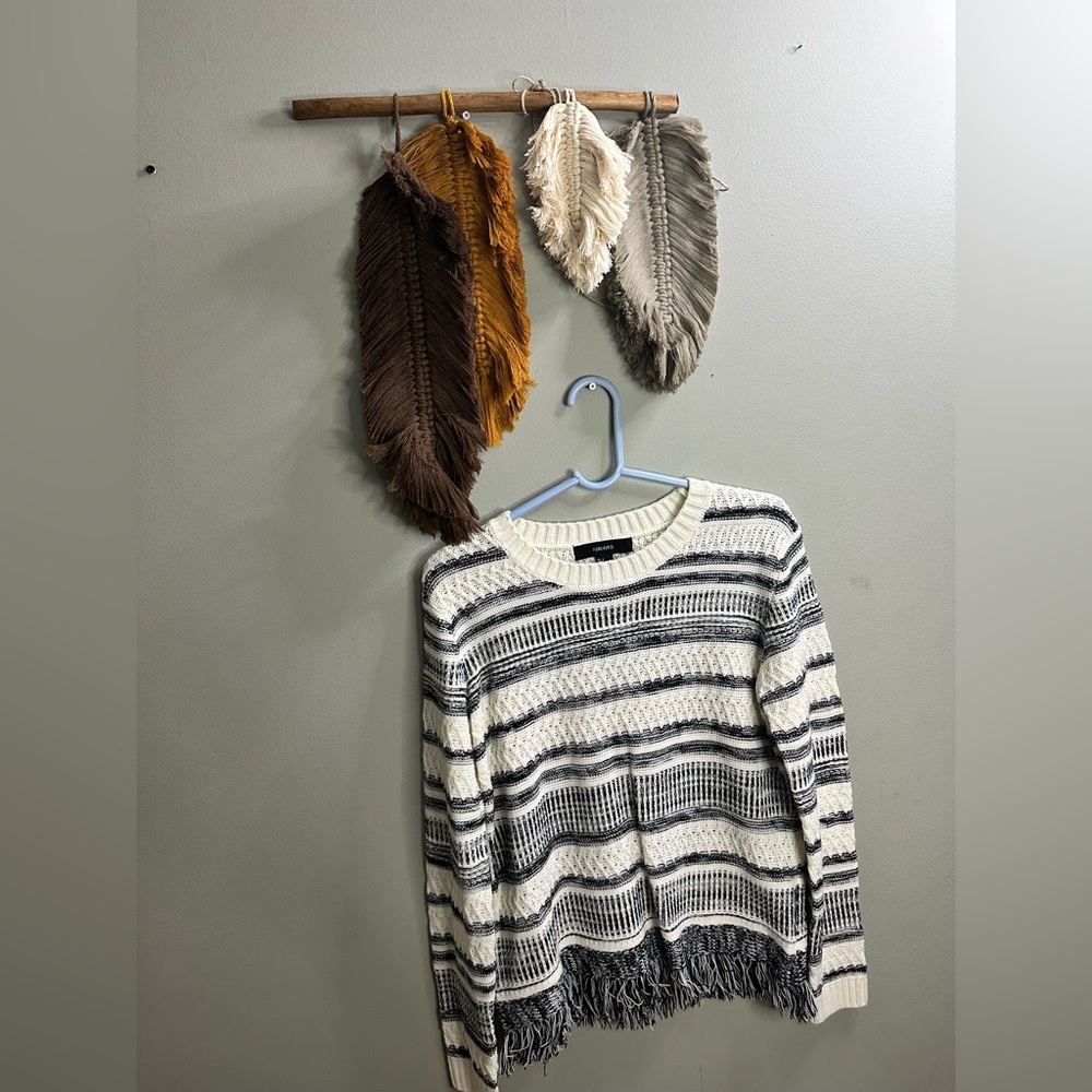 Black and White knitted Sweater